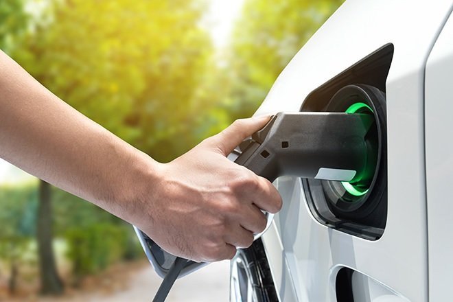 Hero MotoCorp and HPCL collaborate to set up EV charging infra across India
